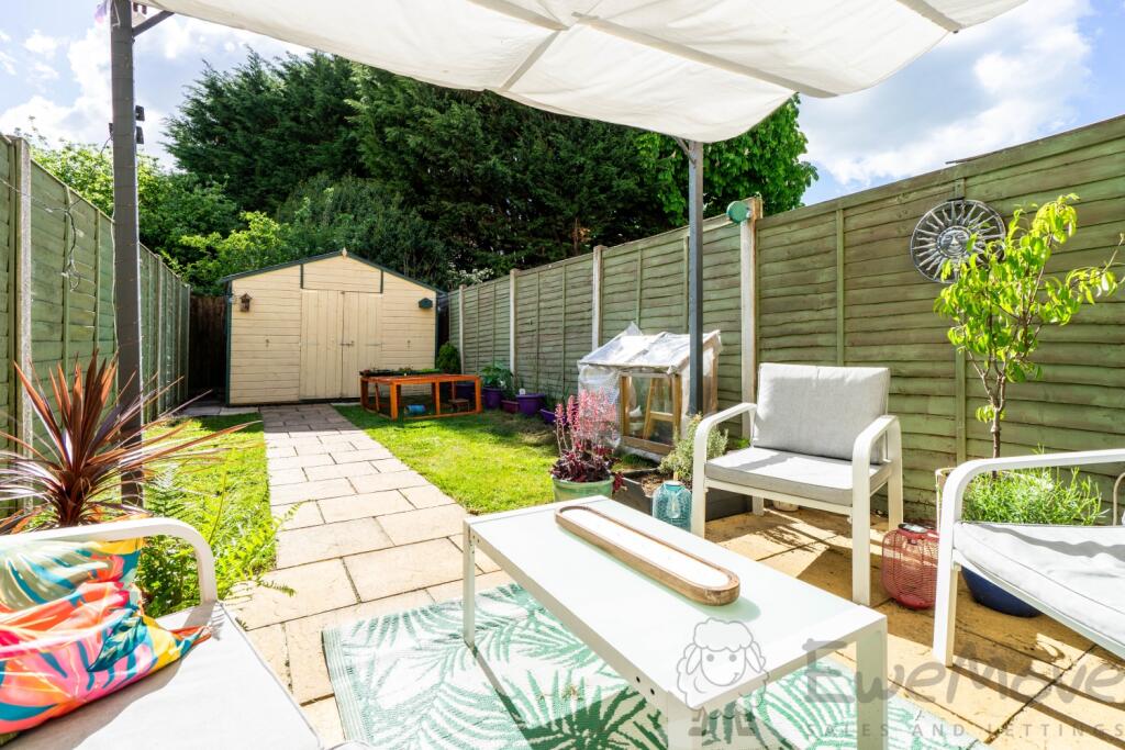 Non-Overlooked Garden