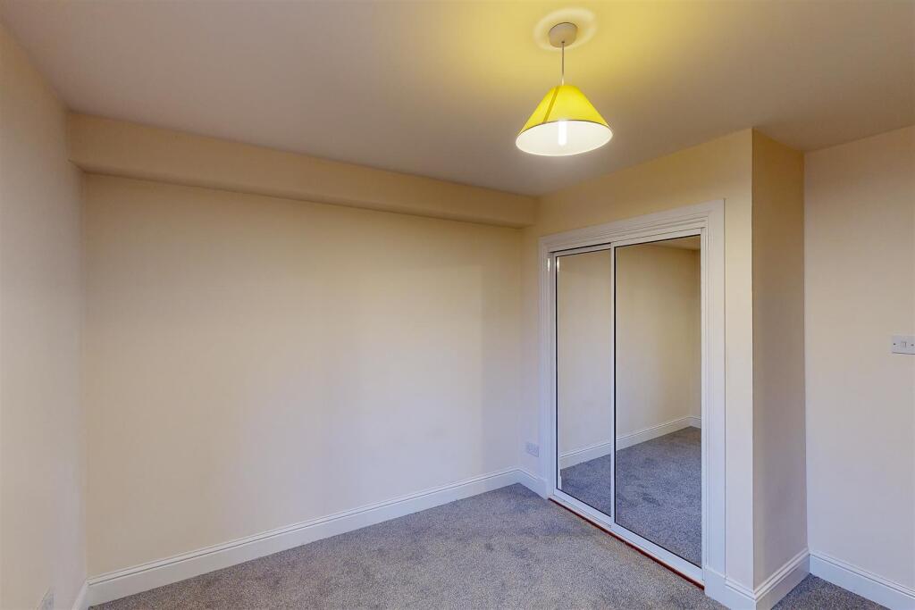 S010.jpg