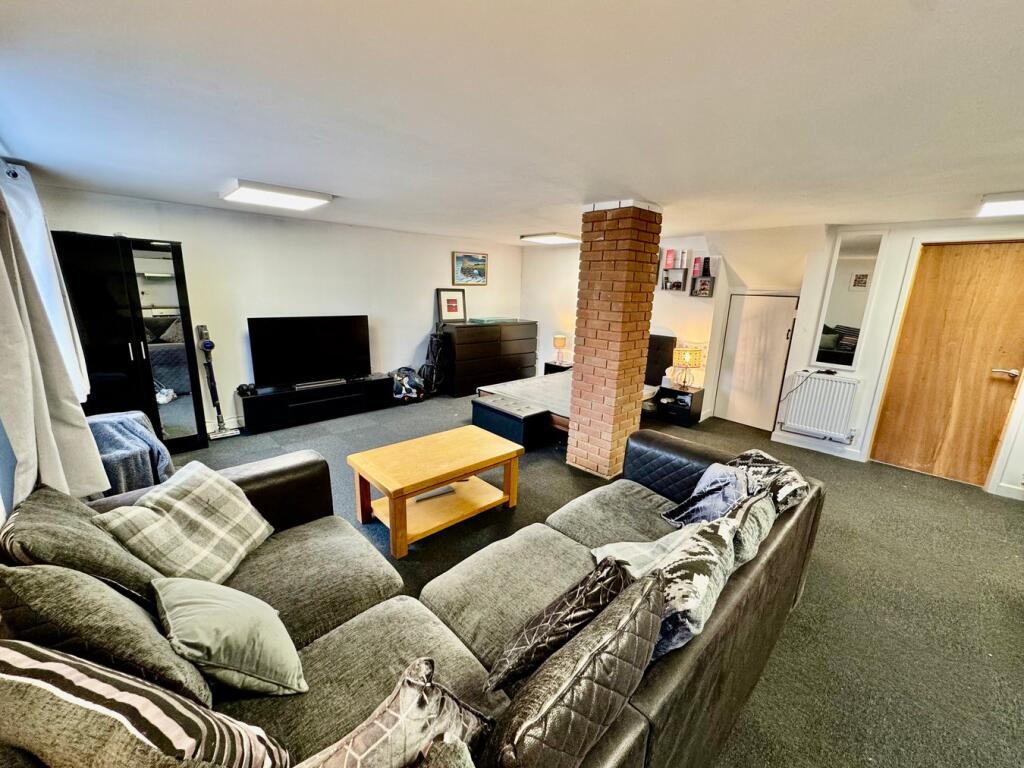 Open plan lounge