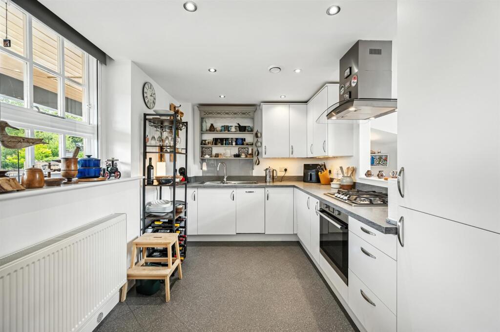 Kitchen.jpg