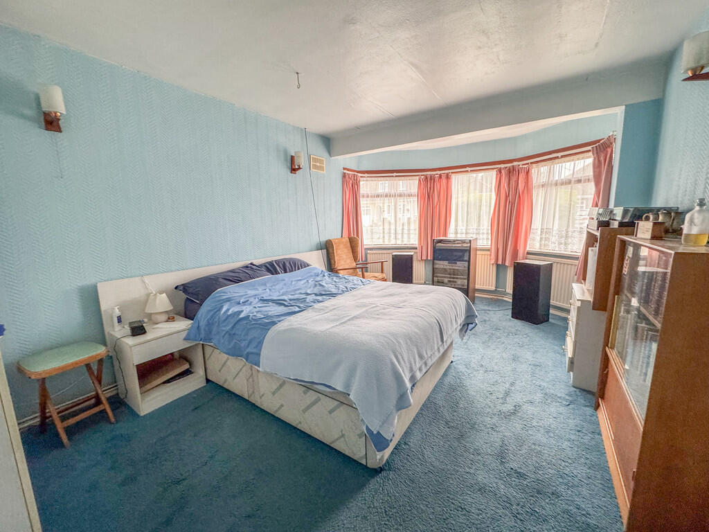bed 1