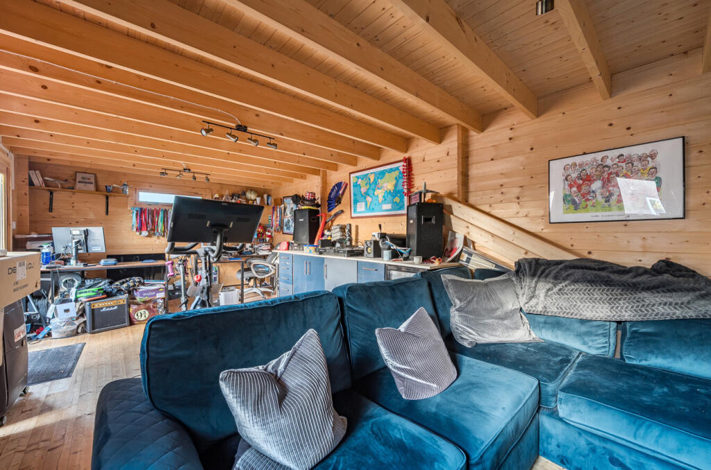 1382443-2-691eea1...