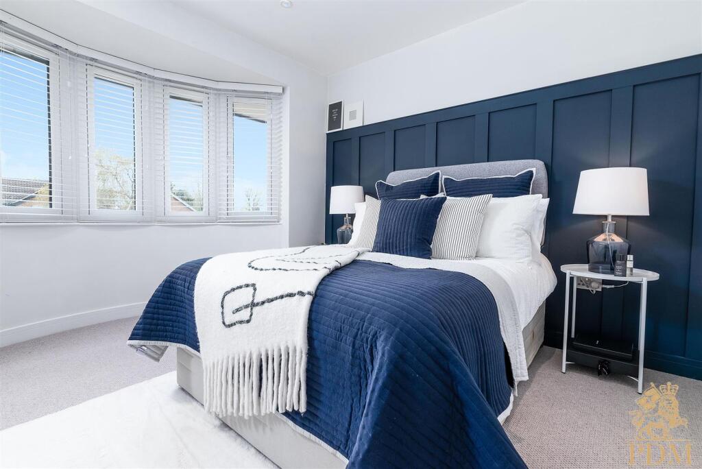 33 Thoresby Road Bramcote NG9 3EN