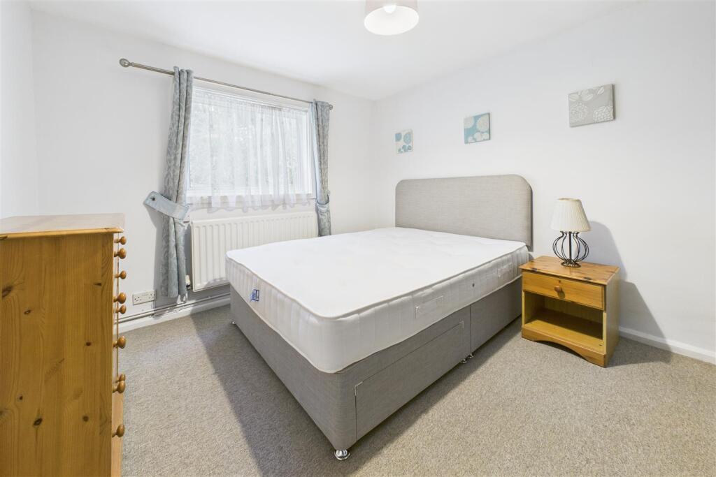 1A Shaplands, Stoke Bishop, Bristol BS9 1AY | A Fr