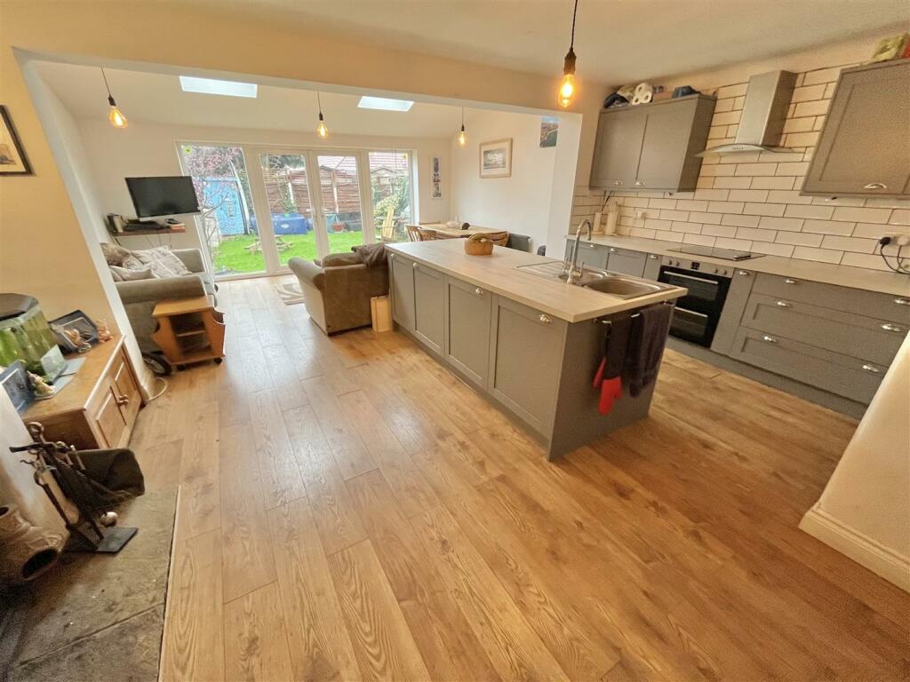 Open Plan Living Dining Kitchen.jpg