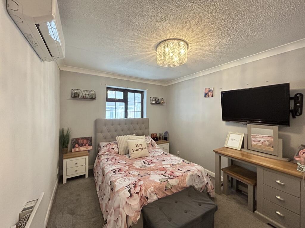 Bed 1