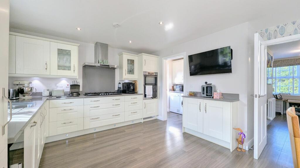 Kitchen/Breakfast Room
