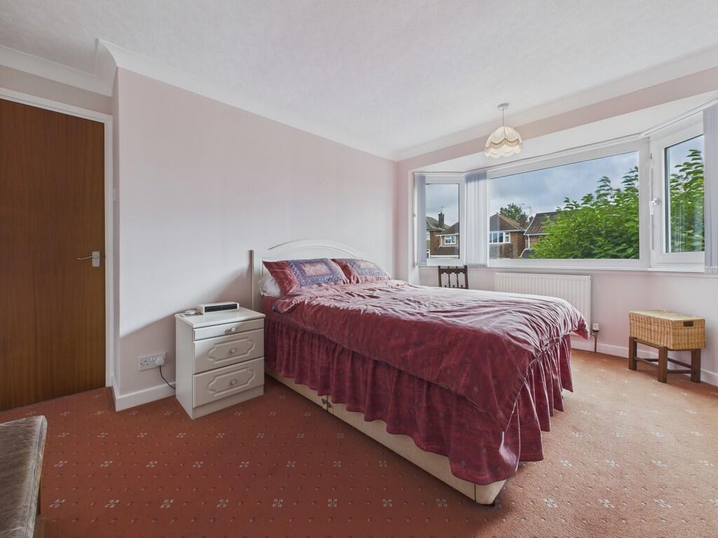 CAM04273G0-PR0185...