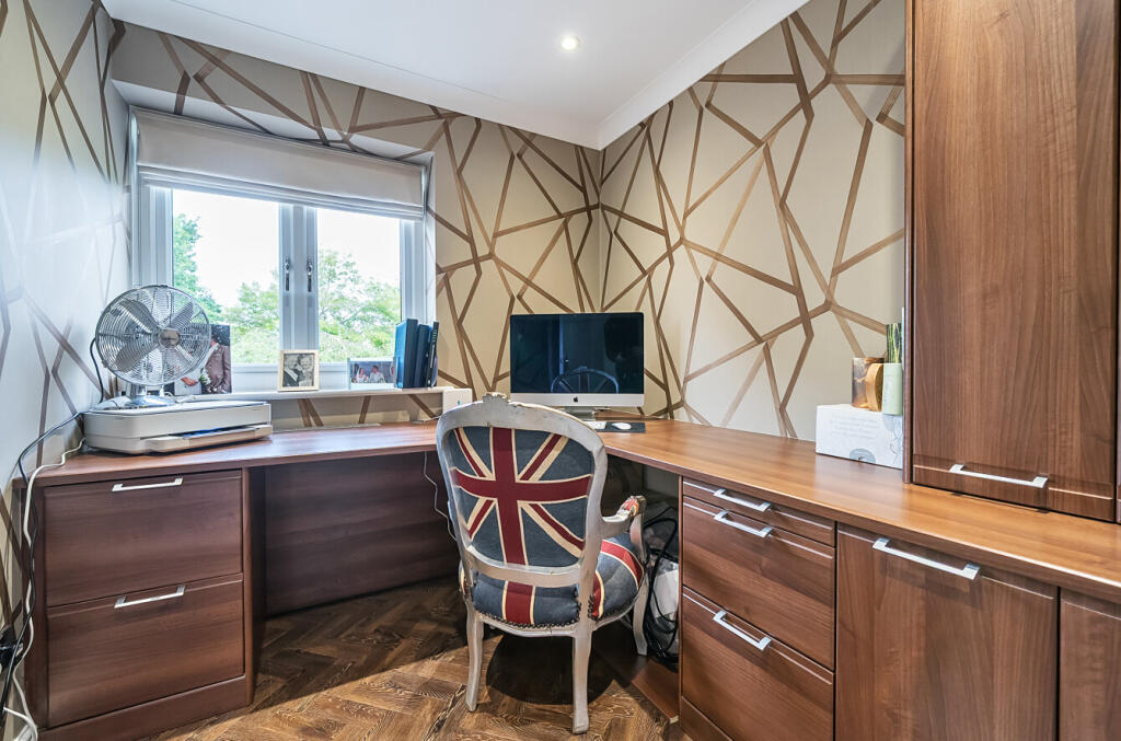 1303505-13-683ee6...