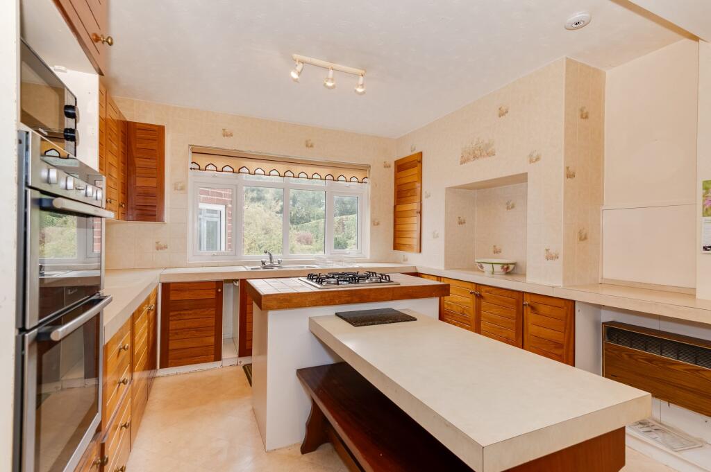 KITCHEN, DINING ROOM, LOUNGE AND GARDEN ROOM