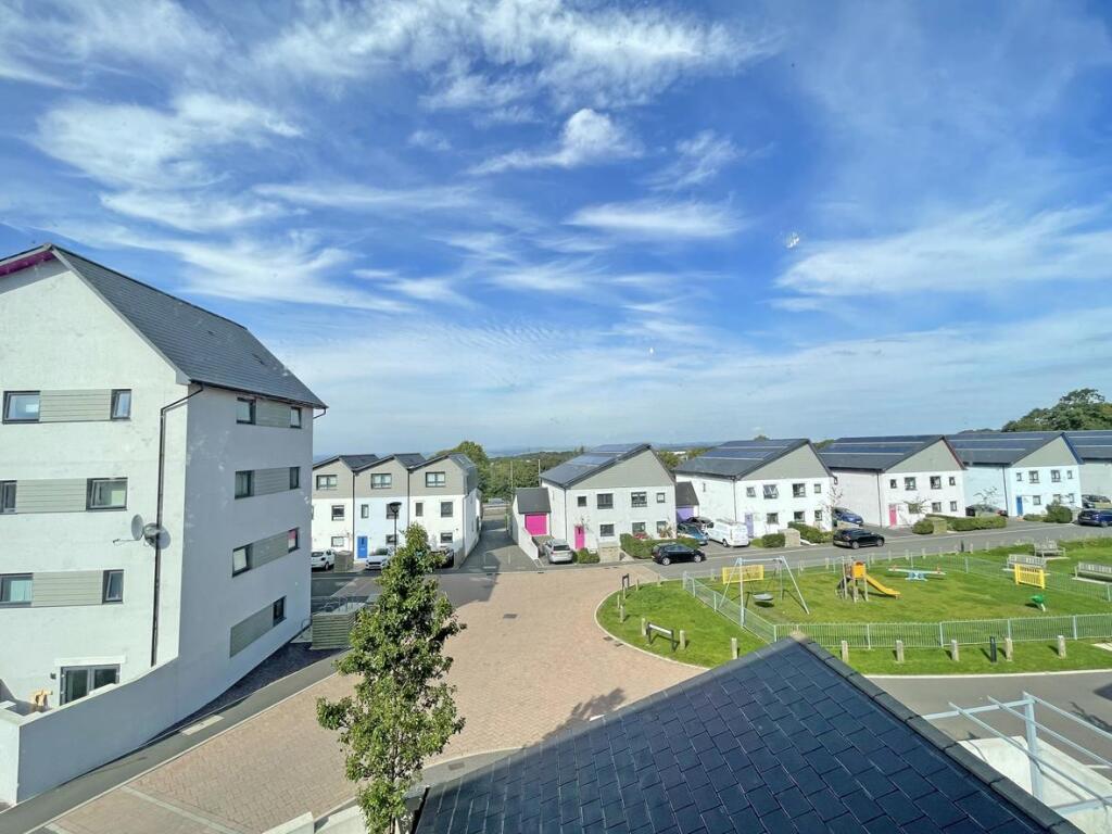 Solar Crescent 12 - View.jpg