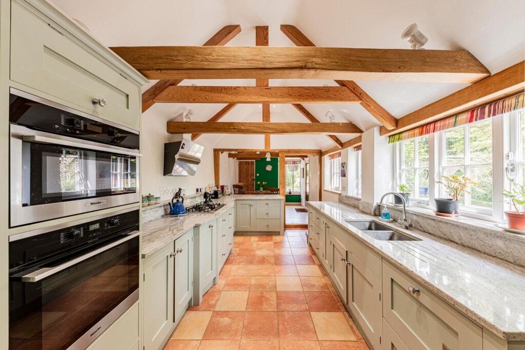 Kitchen (1)