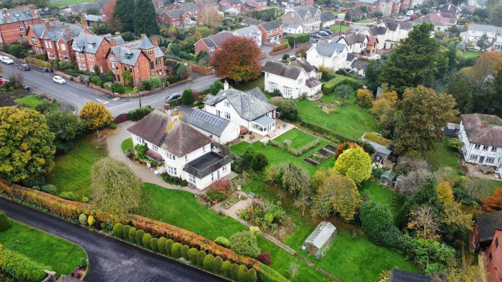 dji_fly_20241107_101846_33_1730975213432_photo_opt