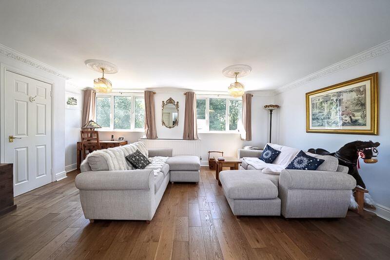 MASTER SUITE