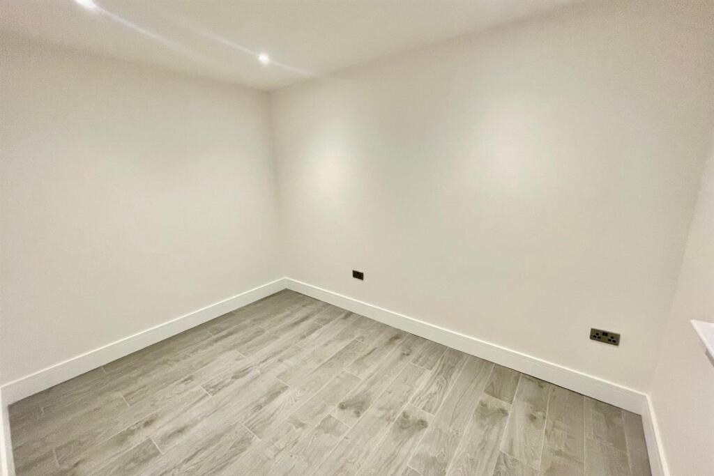 Bedroom3.jpg