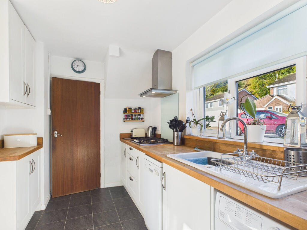 CAM02909G0-PR0508-STILL006