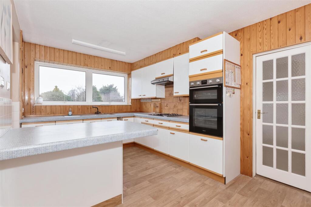 For Sale by Aspire Residential | Longlands Glade