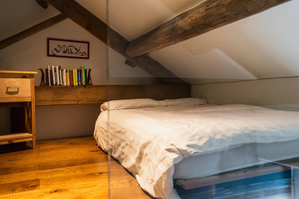 Bedroom 2 Mezzanine