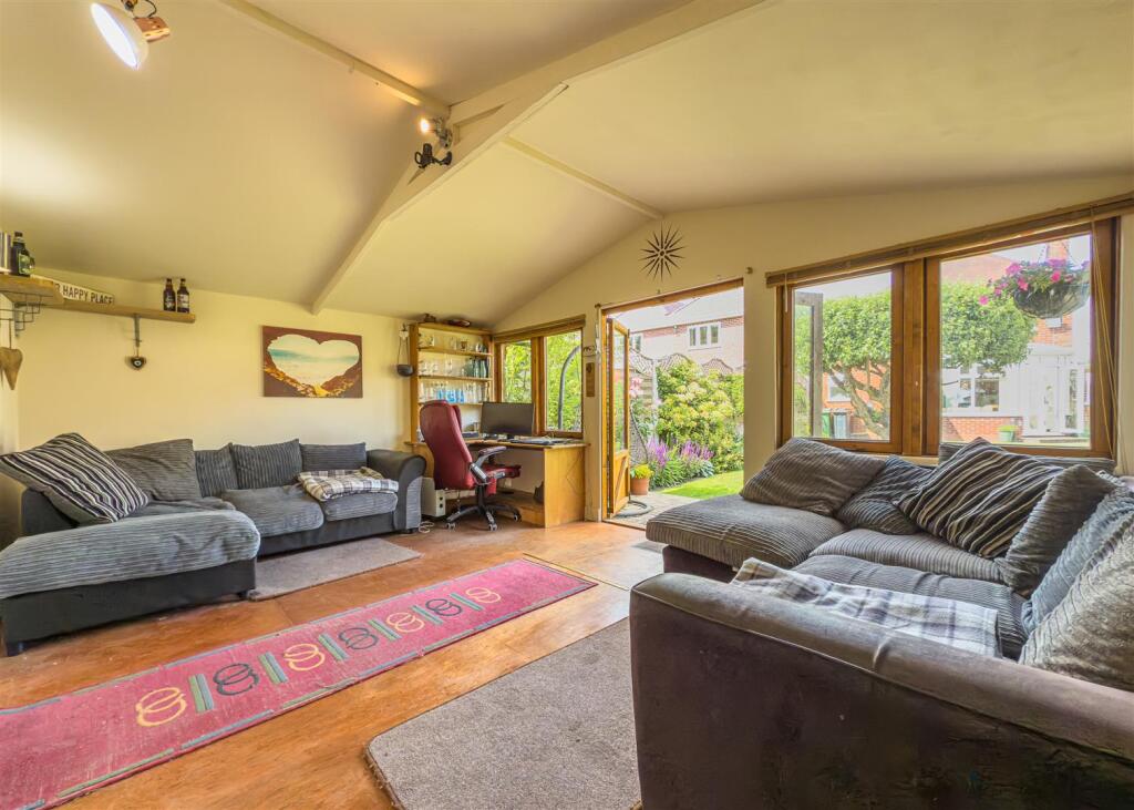 135 Sedgley Road-Summer House.jpg