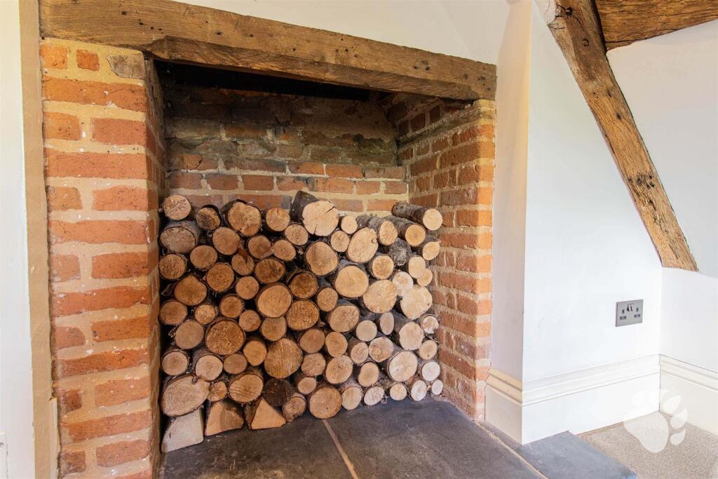 Bedroom 4 Fireplace