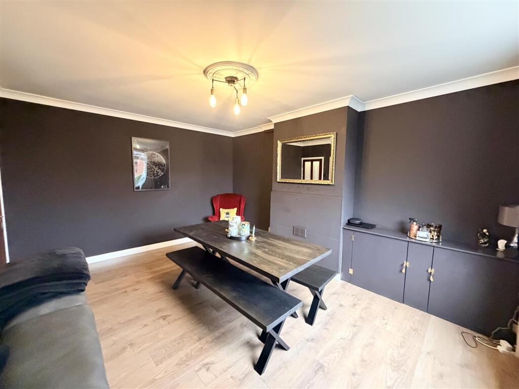 Shaw Place, Leek