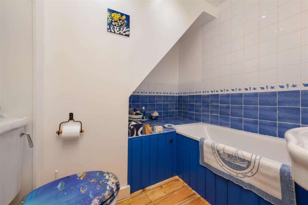 Sea Wall, Whitstable