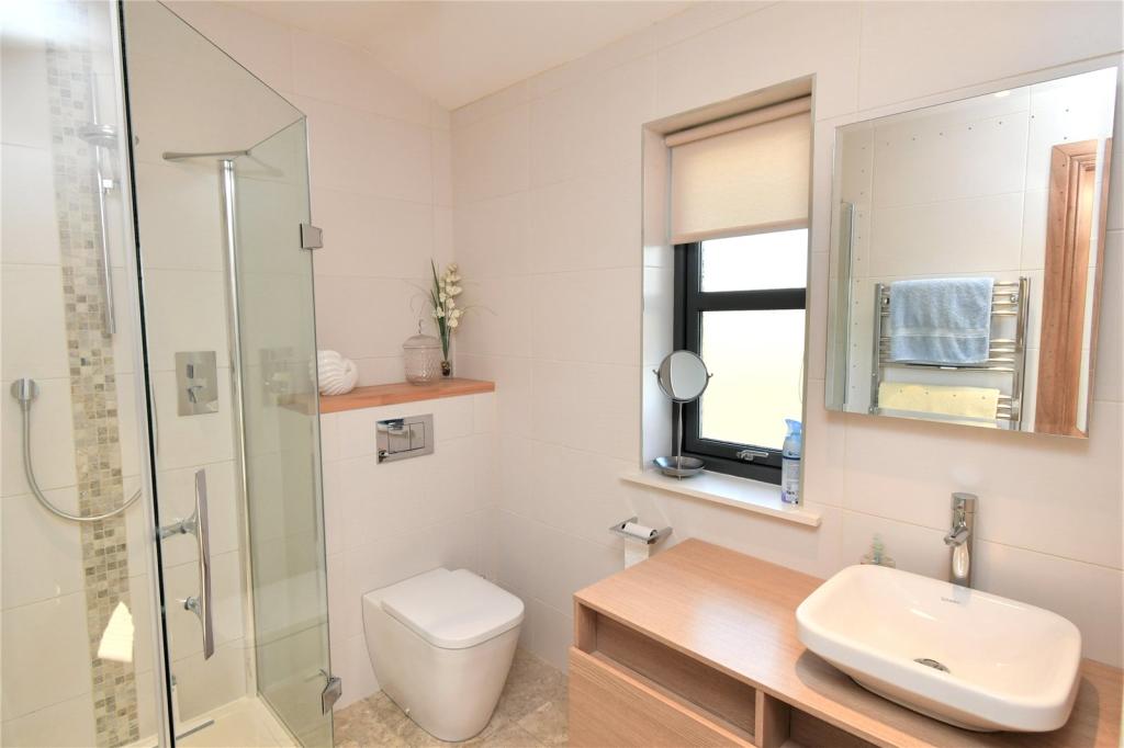 Master En-Suite