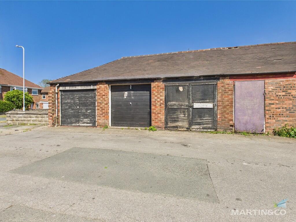 CAM03111G0-PR0323...