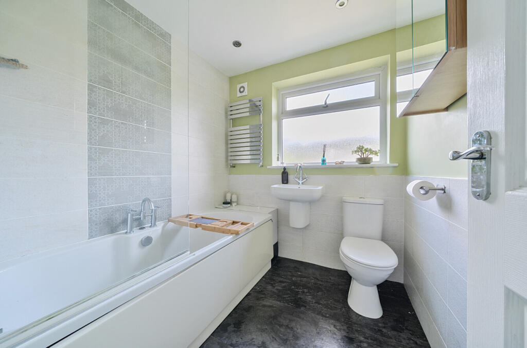 39-681cff42376d5-...