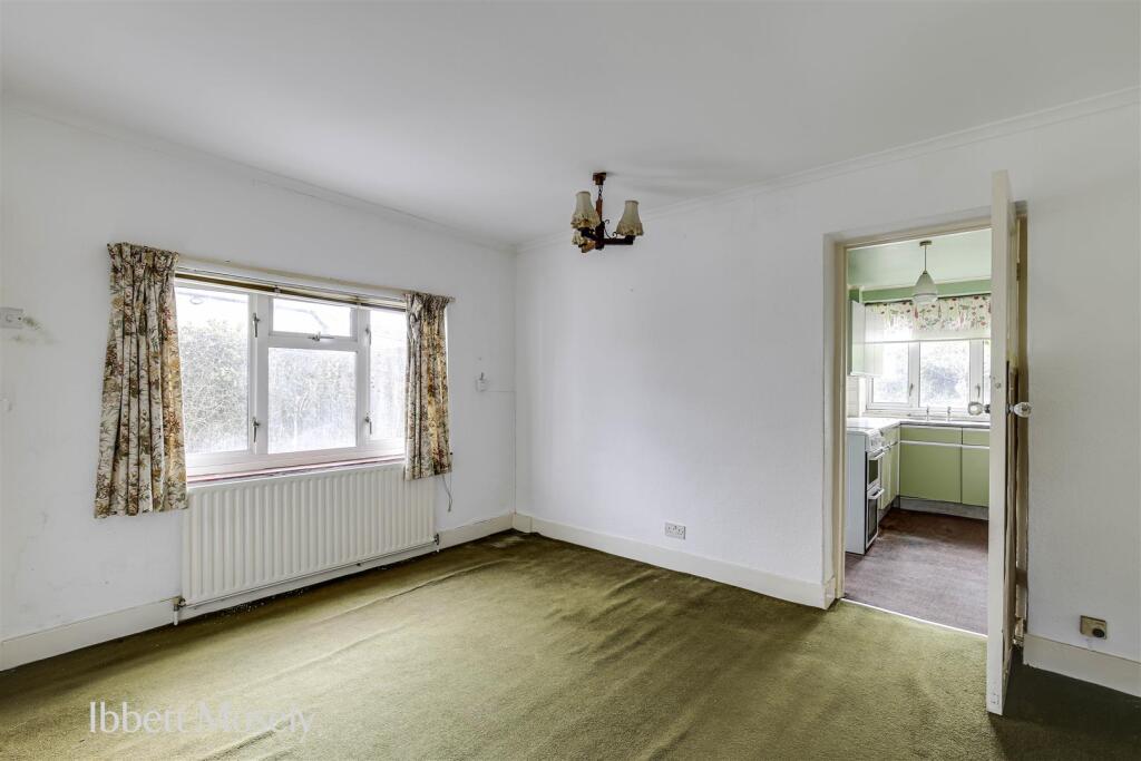 5 Dining Room.jpg