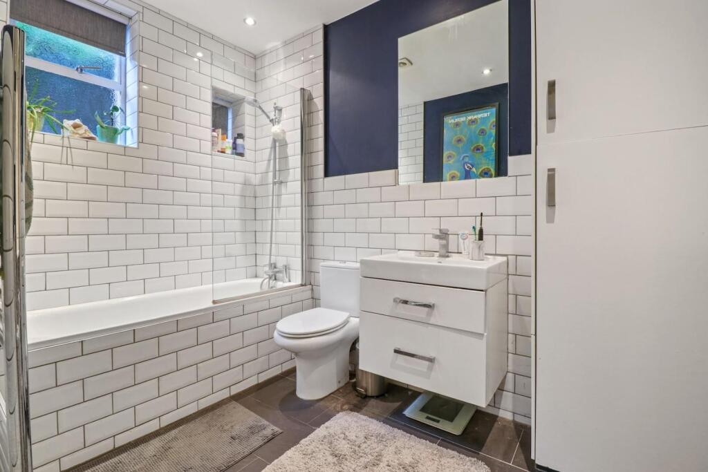 06-03b3IMG_9373 (1)-medium.JPG