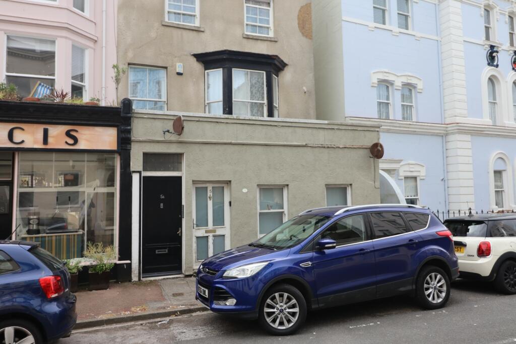 Basement &amp; Ground Floor Flat - For Sale by Auctio