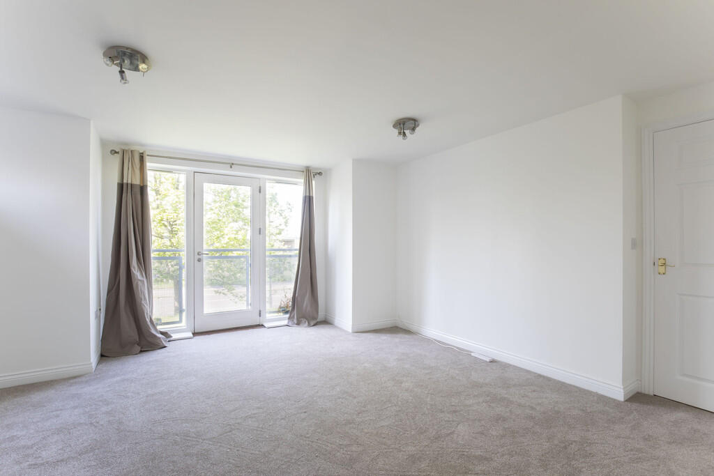 1 Valentin Court-...