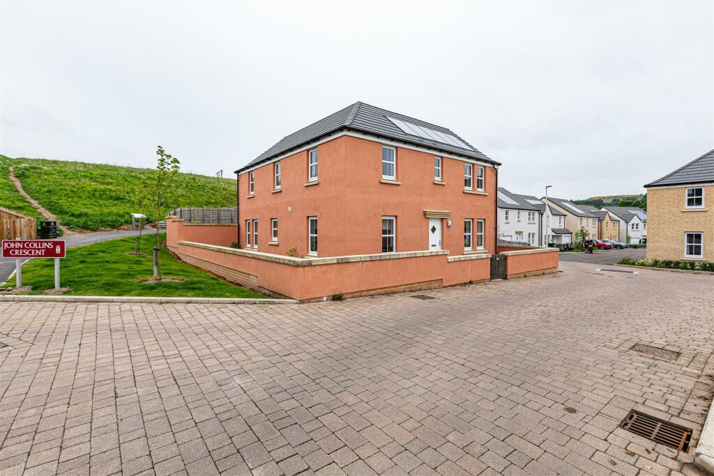 58 Knoll Park Drive Galashiels 01.JPG