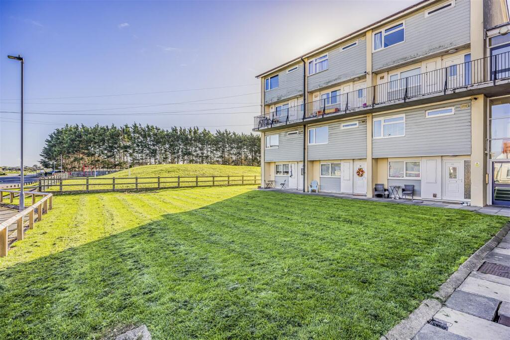 74 Fort Cumberland Road, Southsea-PorticoMarketing