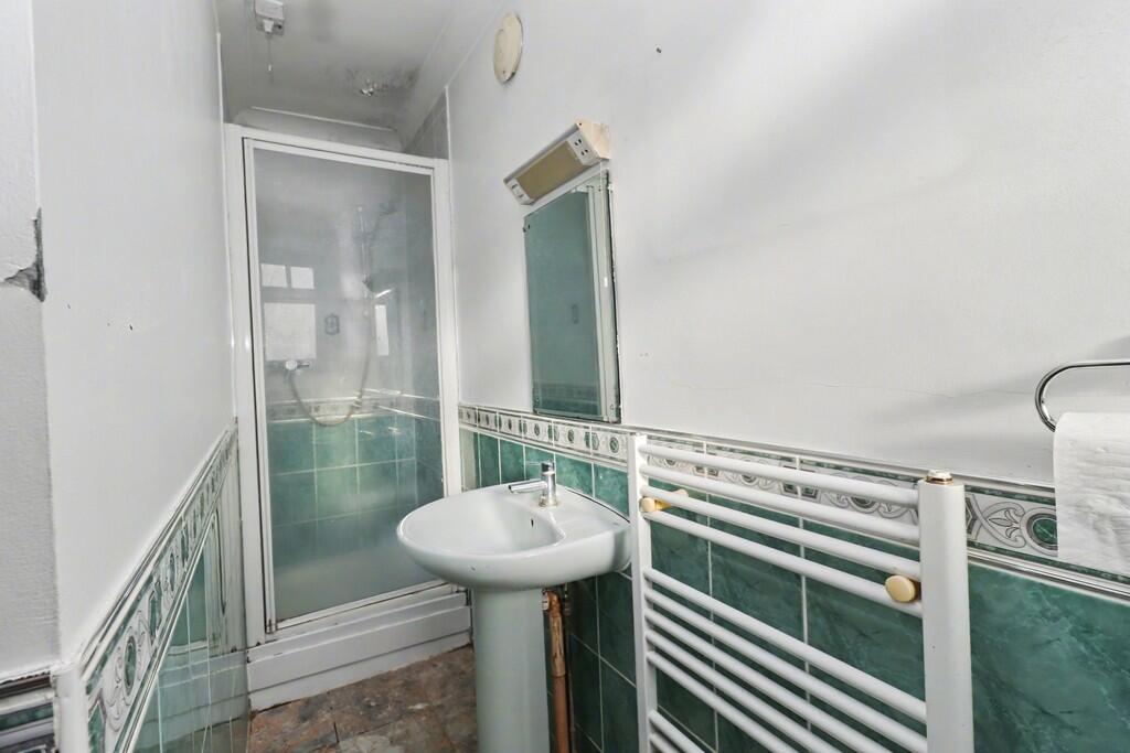 ensuite 2
