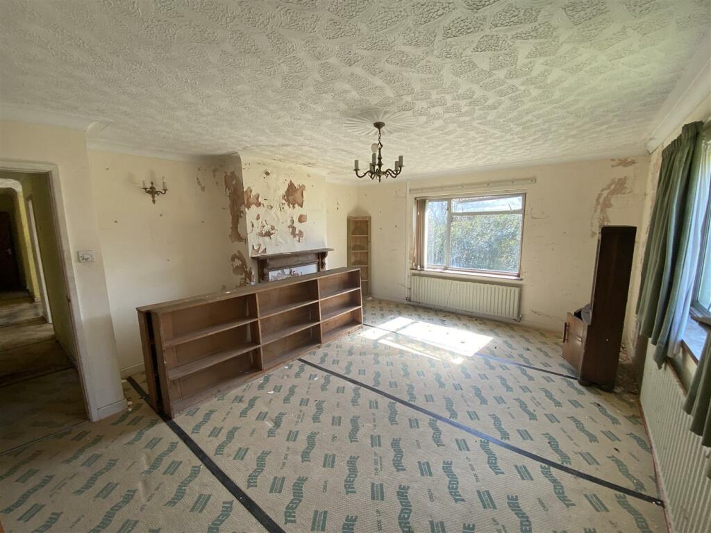 RECEPTION ROOM/BEDROOM 4