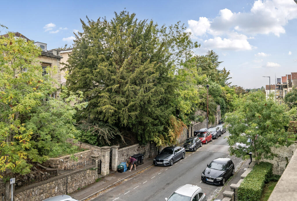 1360011-13-68deb7...