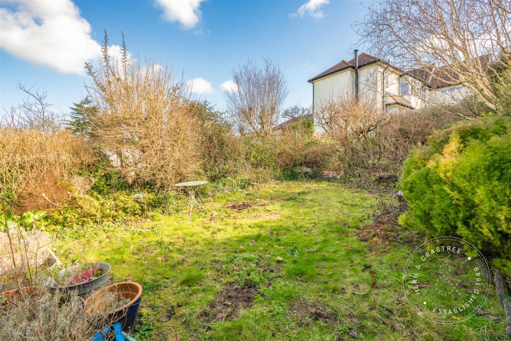 Horse Shoe Dr, Bristol, Hern Crabtree (36).jpg