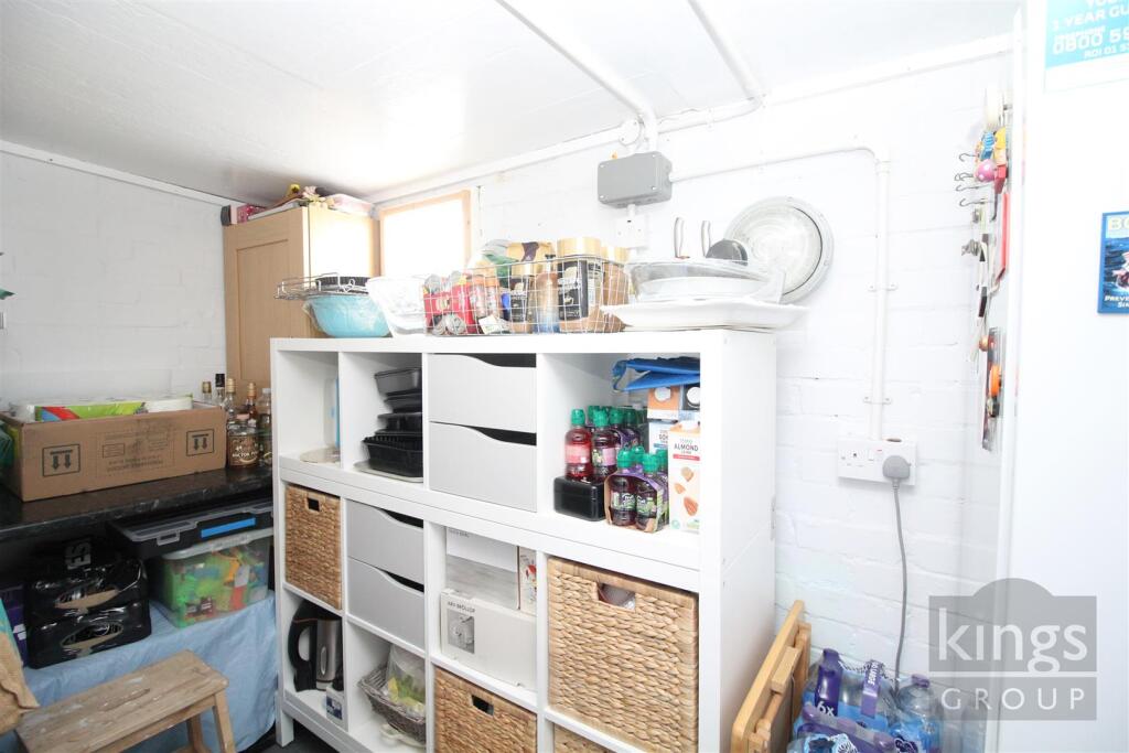 Cupboard.jpg