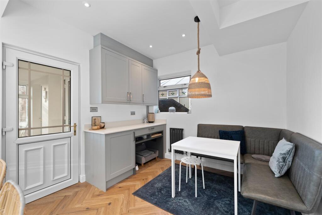 42 Ringwood Road-10.jpg