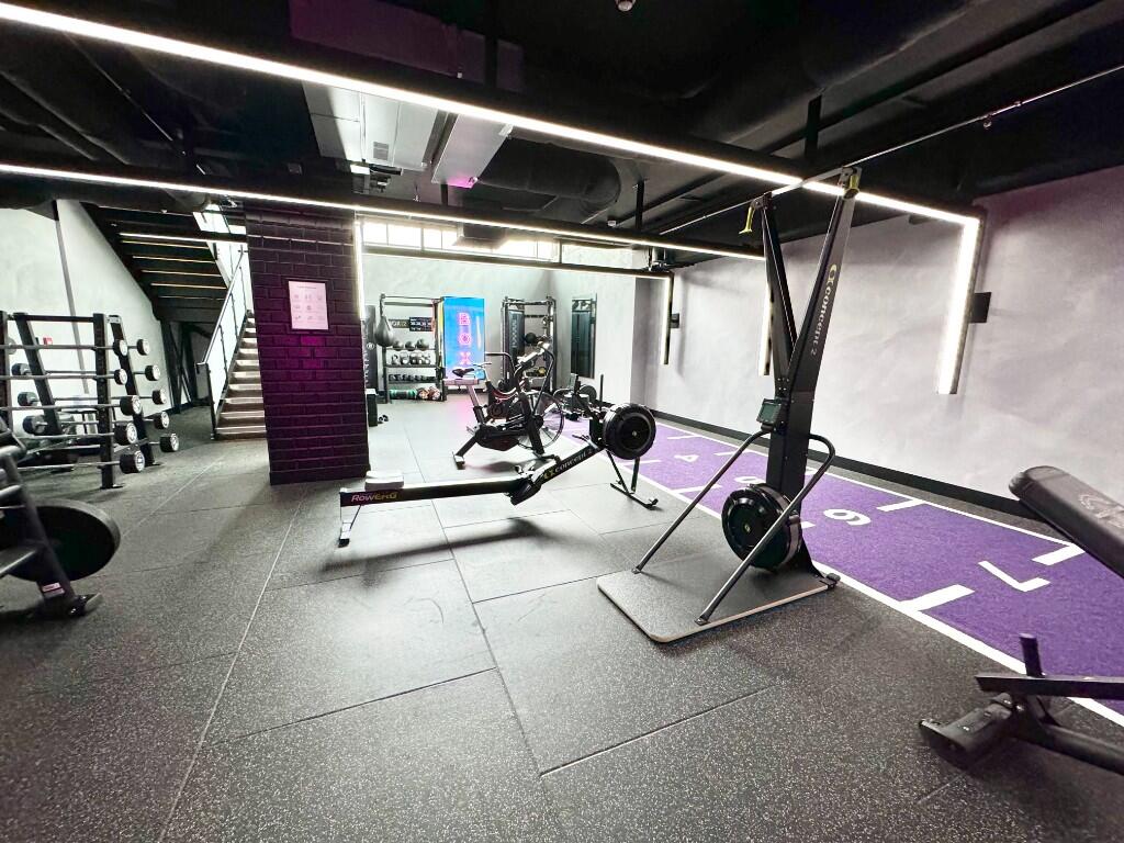 RESIDENTS GYM