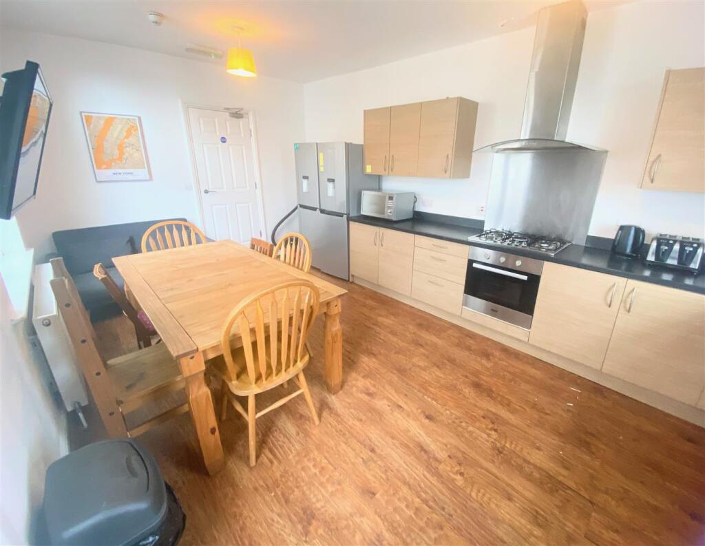 Kitchen.jpeg