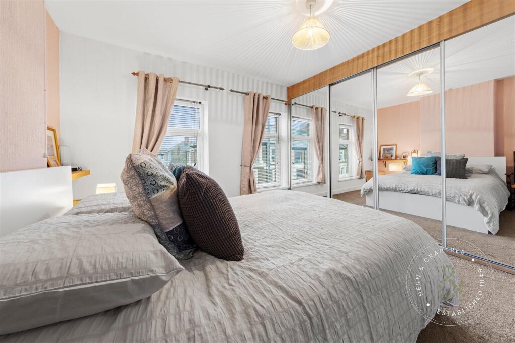 Treharris Street (22).jpg