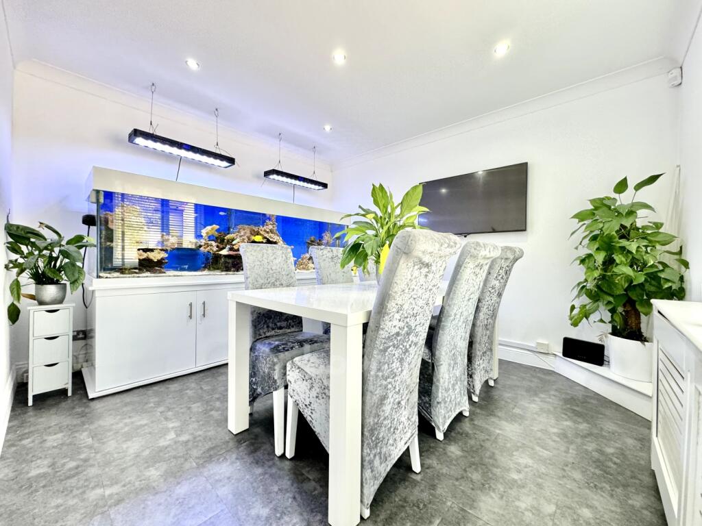 C55CAC48-3A24-488B-9017-9A8156ED70BC