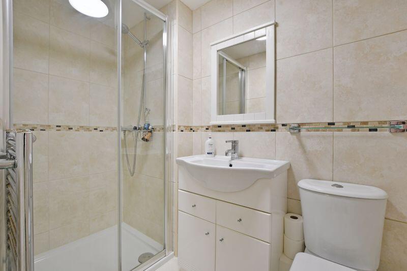 Bedroom 1 Ensuite