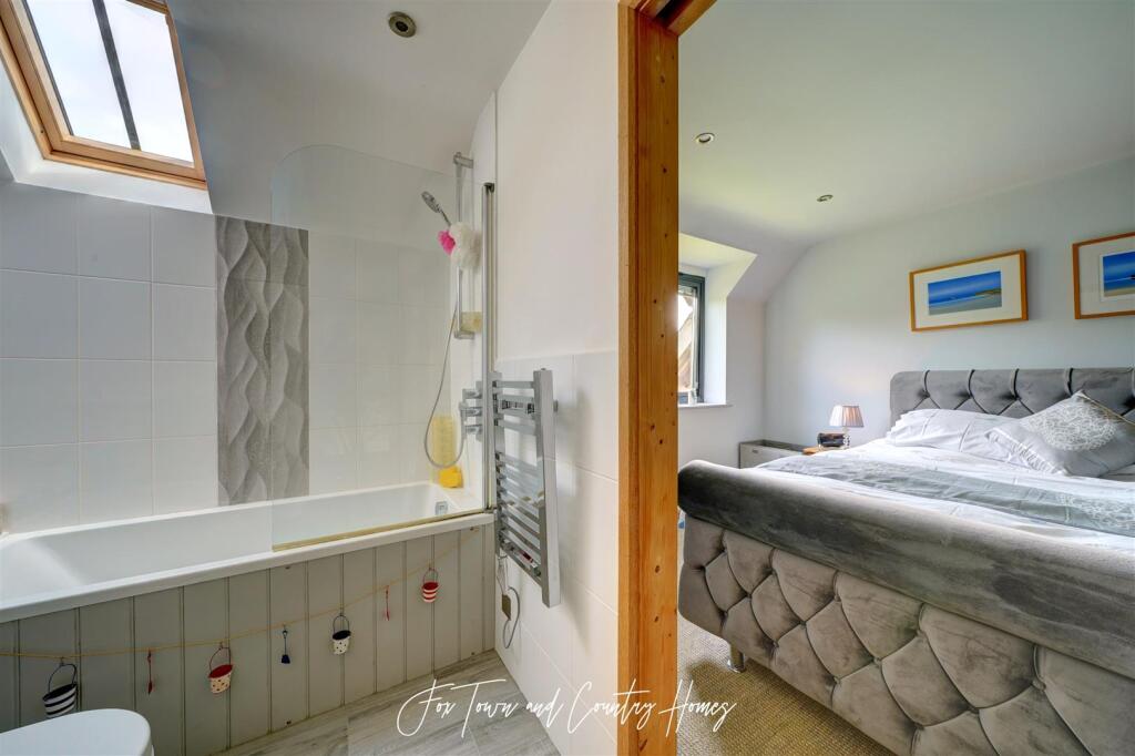 The Lake House (34).jpg