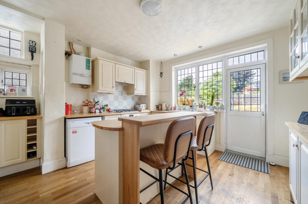 1328590-16-6888ae...