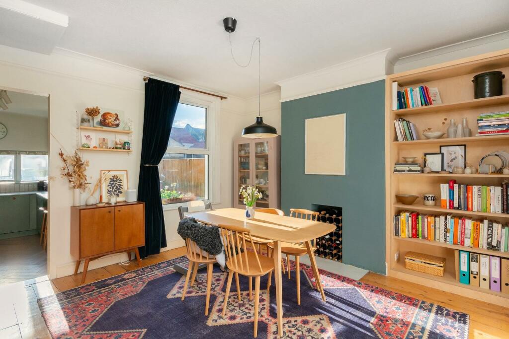 0D9RBR - Dining Room E.jpg