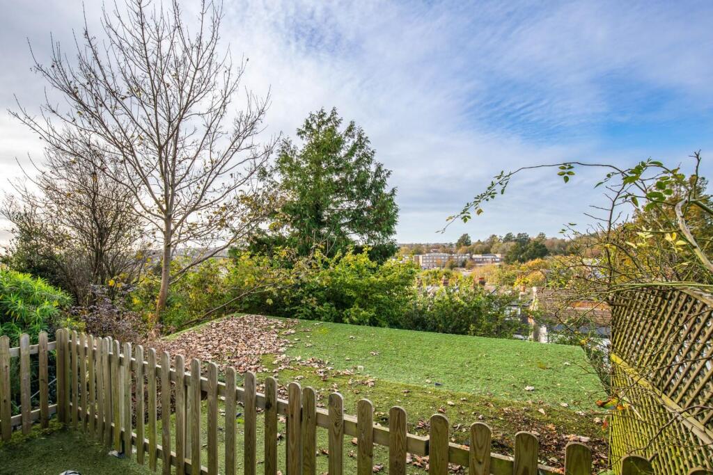 Upper Rear Terrace-5.jpg